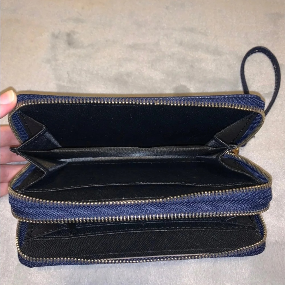 Wallet - Picture 4 of 6